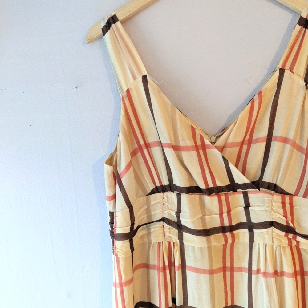 Elegant Checkered Midi Dress in Cream and Brown